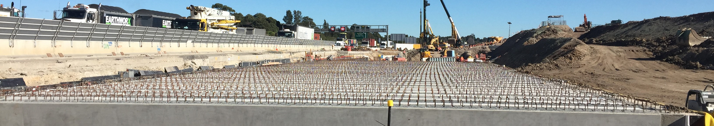 New-M5-construction-anniversary-banner